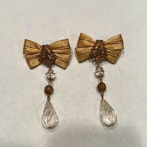 Vintage bow dangle earrings